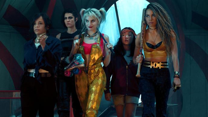 birds of prey characters walking together
