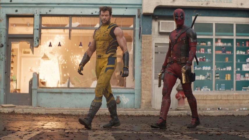 Ryan Reynolds as Deadpool and Hugh Jackman as Wolverine